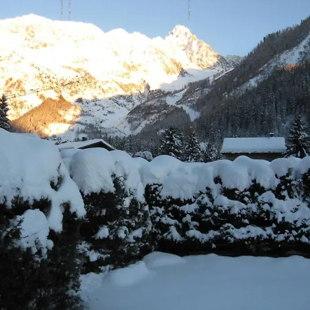 Chalets Pyrene Mont-Blanc Chamonix Buitenkant foto